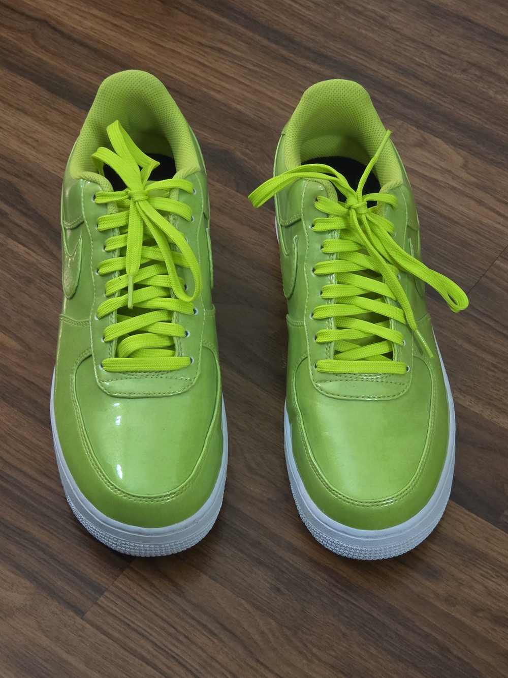 Neon Green Low-Top Men's Sneakers